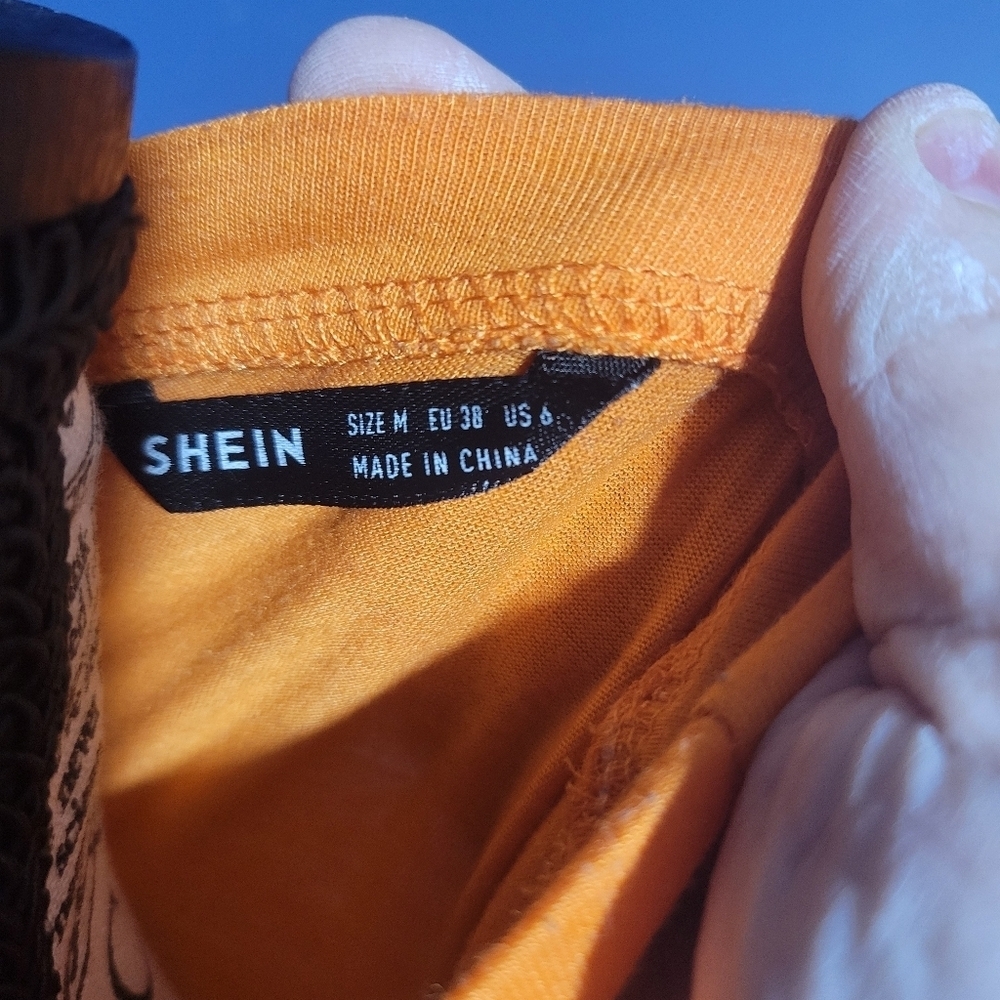 Shein Medium Crop Tee - Picture 5 of 6
